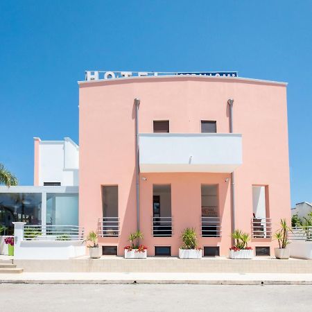 Hotel Corallo Torre Santa Sabina Εξωτερικό φωτογραφία