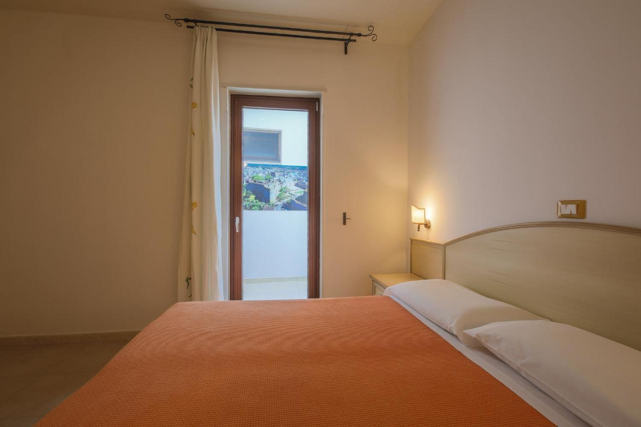 Hotel Corallo Torre Santa Sabina Εξωτερικό φωτογραφία