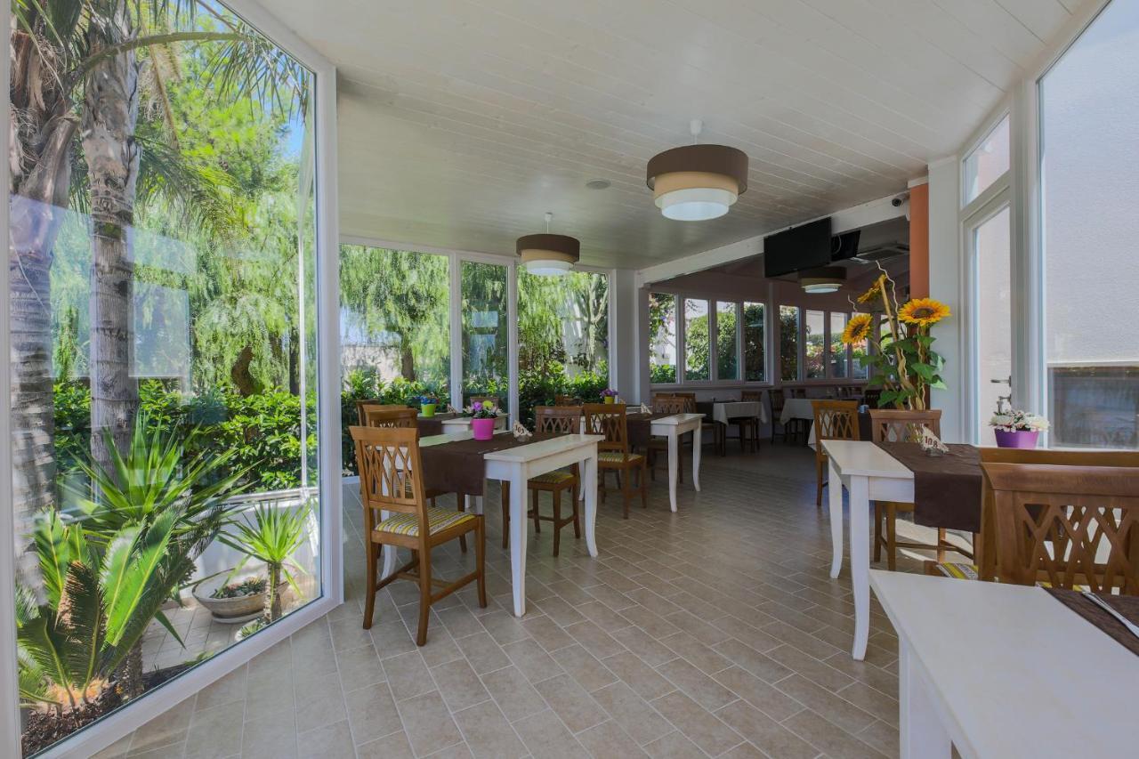 Hotel Corallo Torre Santa Sabina Εξωτερικό φωτογραφία